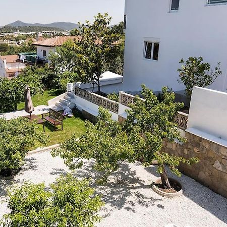 Willa 20 Min From Bcn- Charming House W/ Pool & Bbq Area Cervelló Zewnętrze zdjęcie
