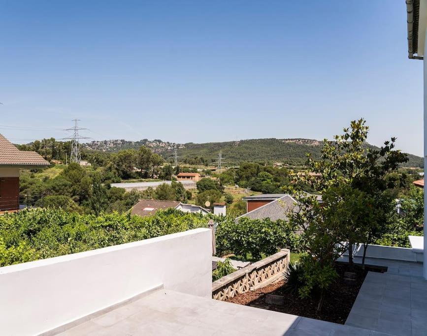 Willa 20 Min From Bcn- Charming House W/ Pool & Bbq Area Cervelló Zewnętrze zdjęcie