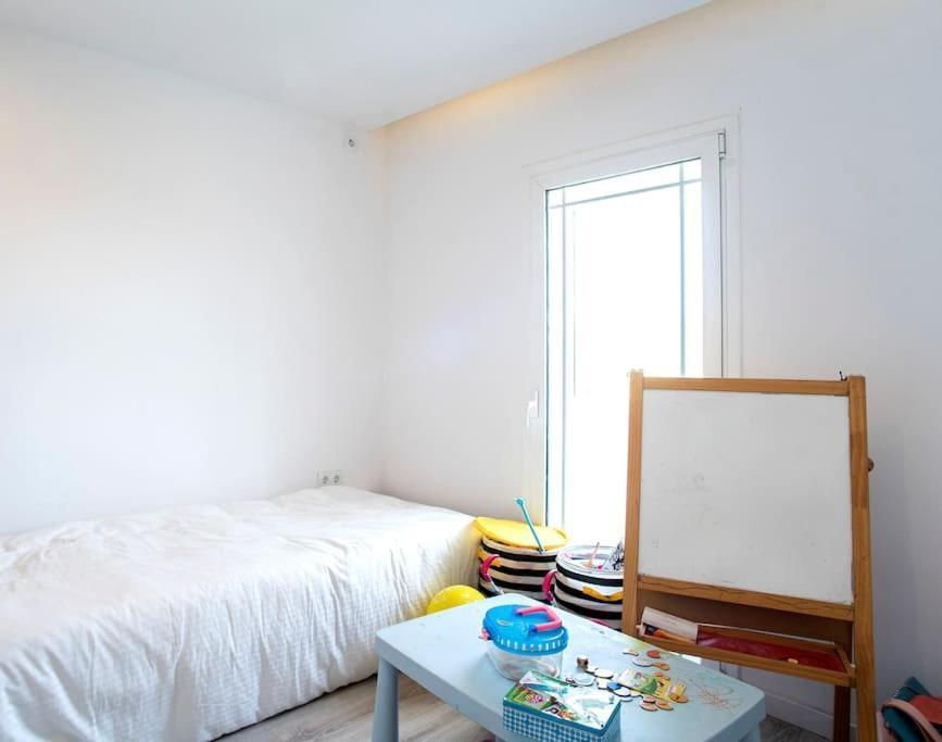 Willa 20 Min From Bcn- Charming House W/ Pool & Bbq Area Cervelló Zewnętrze zdjęcie