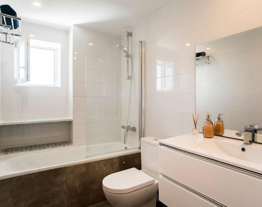 Willa 20 Min From Bcn- Charming House W/ Pool & Bbq Area Cervelló Zewnętrze zdjęcie